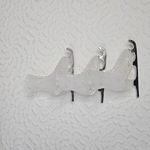 DEPT 56 FROSTED ACRYLIC ICE SKATES SET OF 3